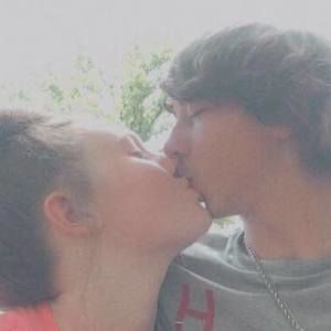 Meet your Posher, Ariel